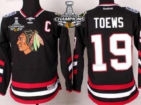 Barn Chicago Blackhawks #19 Jonathan Toews 2014 Stadium Series Svart Tröjor W/2015 Stanley Cup Champion Patch